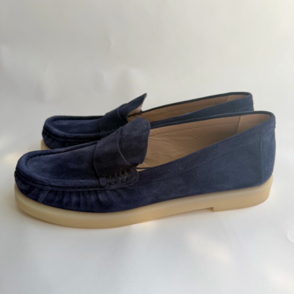 Stuart Weitzman Blake Suede Slip-On Loafers Dark Size 9 NWOT - Picture 3 of 16